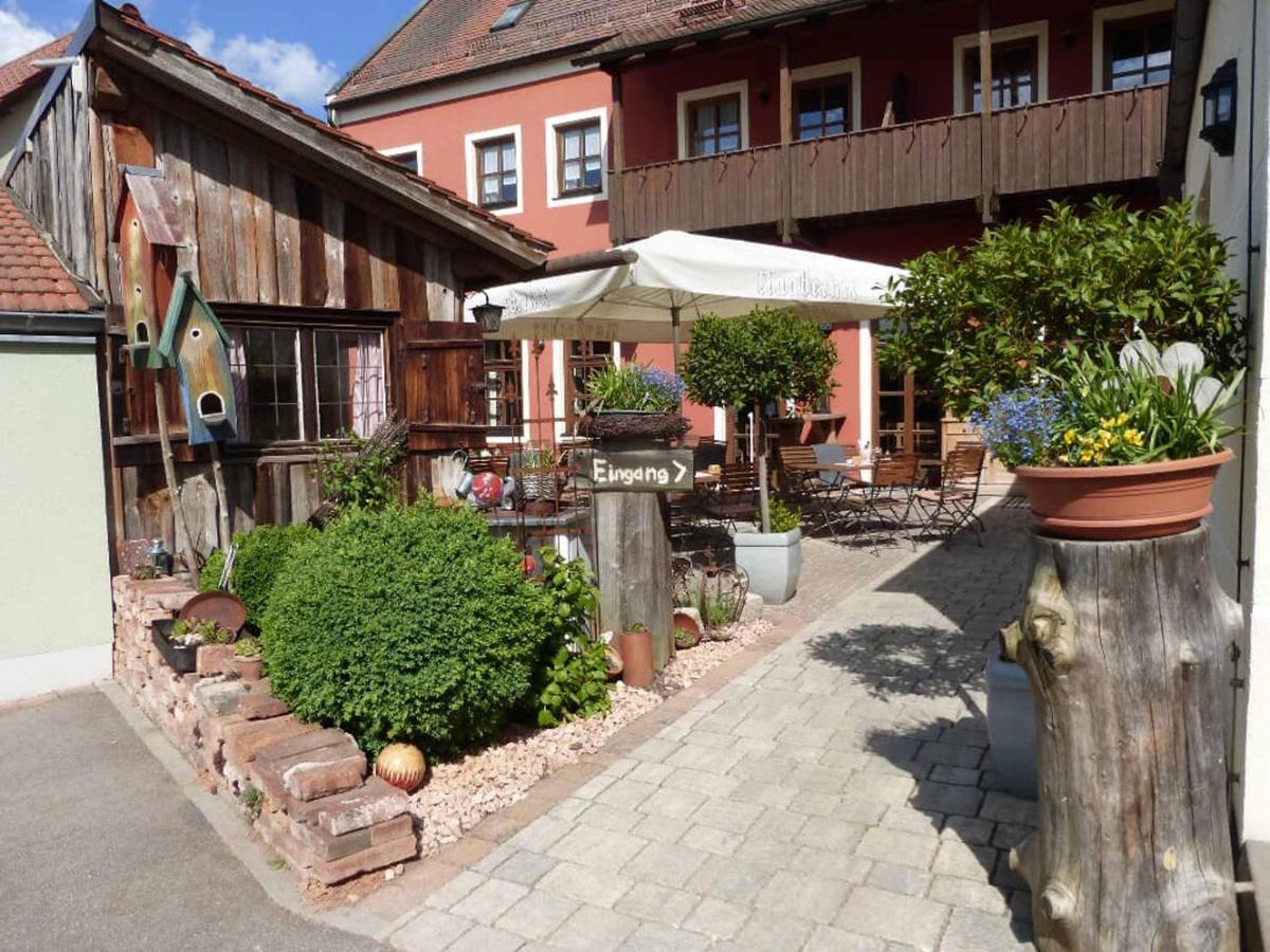 Da'Sporrer Hotel & Wirtshaus Neunburg vorm Wald Esterno foto